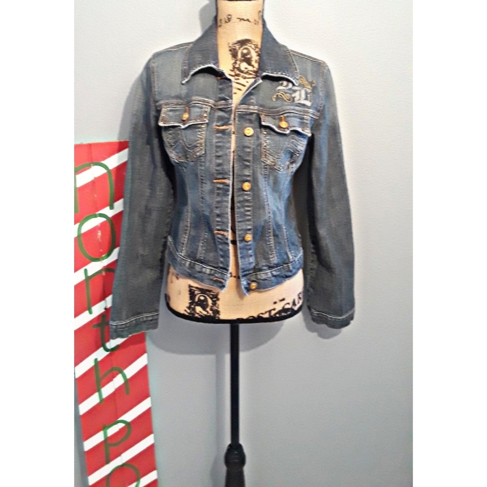 🦄sale6/$25🦄 Vintage FUBU denim jacket